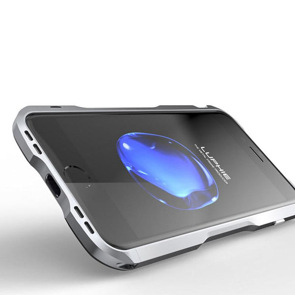 Premium Incisive Aluminum Bumper Case with Prismatic Shape Frame for iPhone 7 / 7 Plus.